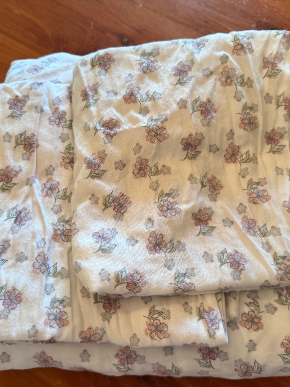 3 pc Shabby Chic king size sheet set